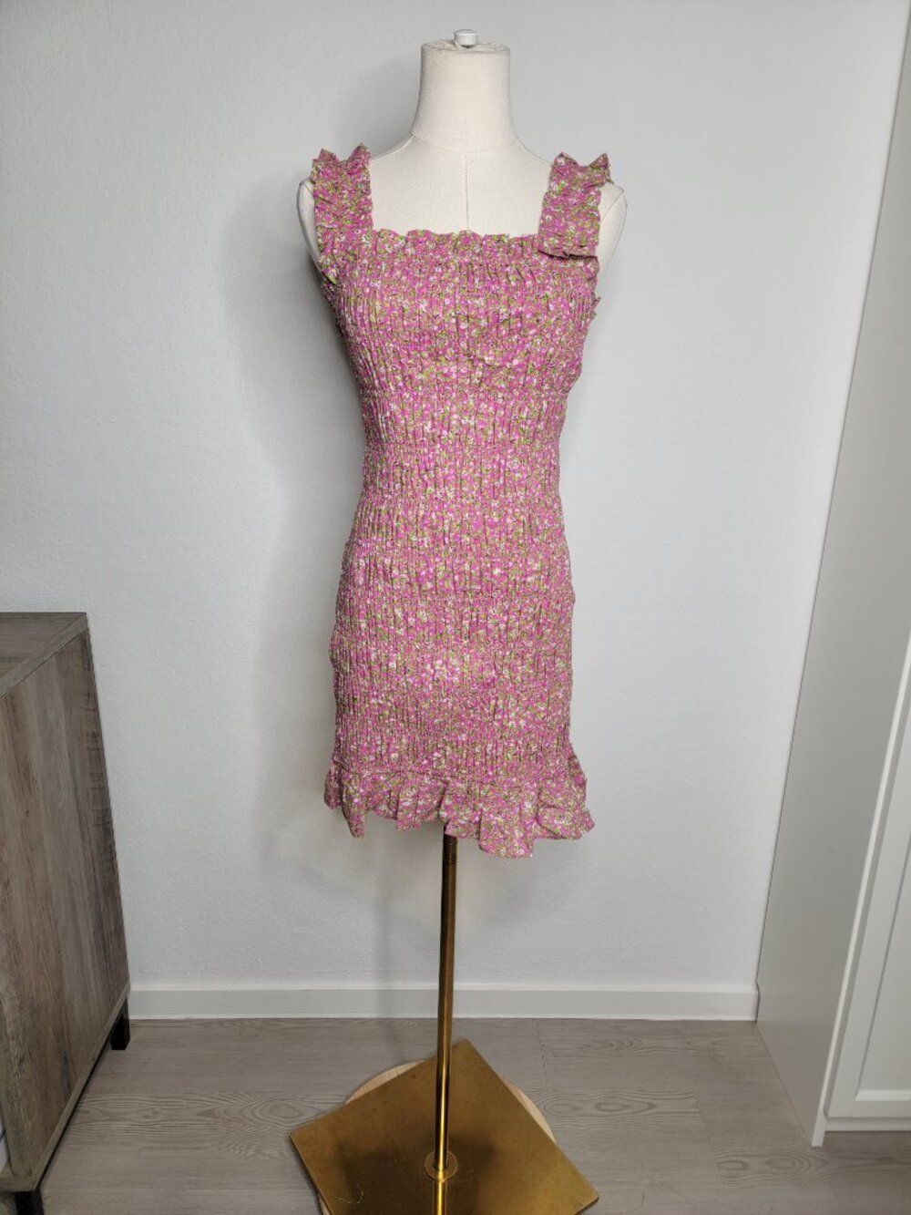 Free the Roses Pink Floral Smocked Ruffle Mini Dress XS New With Tags